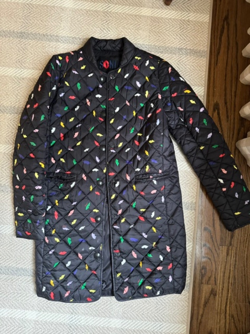 Sonia Multicolor lip print quilted raincoat/coat Size Small